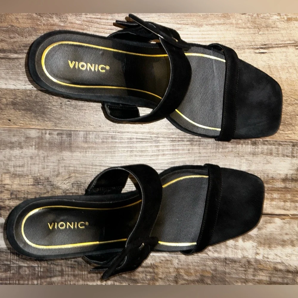 VIONIC 11 Like New Vionic Women's Brookell Heeled Slip On Sandal Black Velvet - Picture 3 of 6